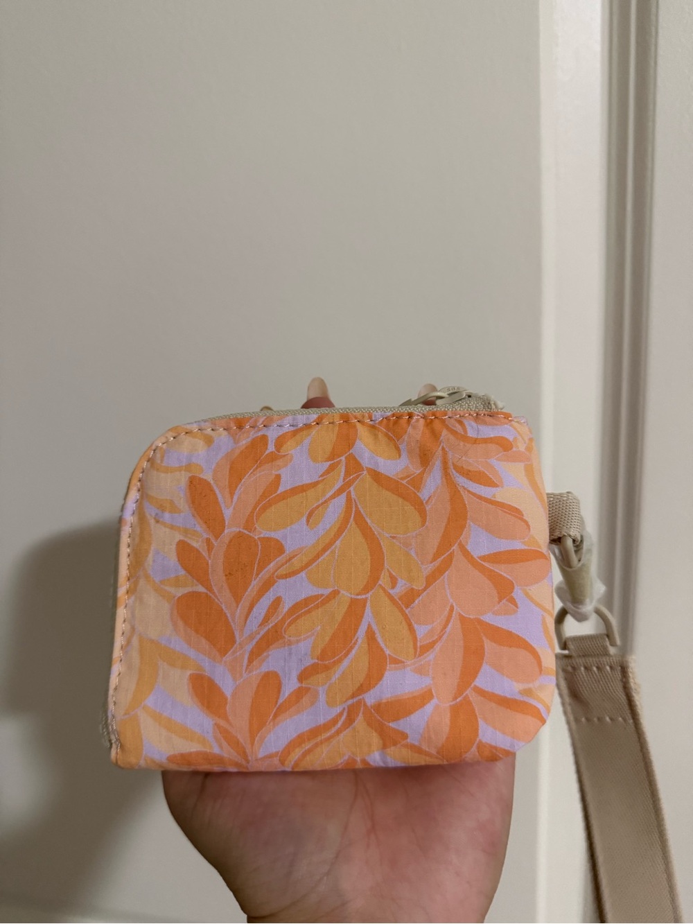 ALOHA COLLECTION GO-TO WRISTLET - Picture 3 of 4